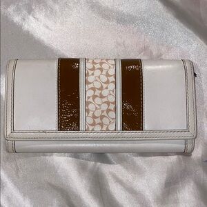 Coach Elegant White and Brown Women's Clutch
